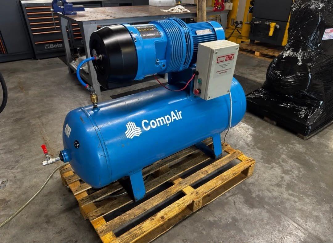 buy Used CompAir Hydrovane HV04 Air Compressor